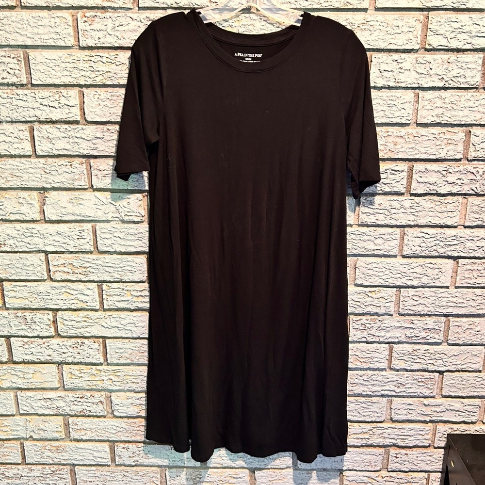 A Pea in the Pod Maternity Dress Black Short Sleeve Crew Neck Rayon Blend Medium